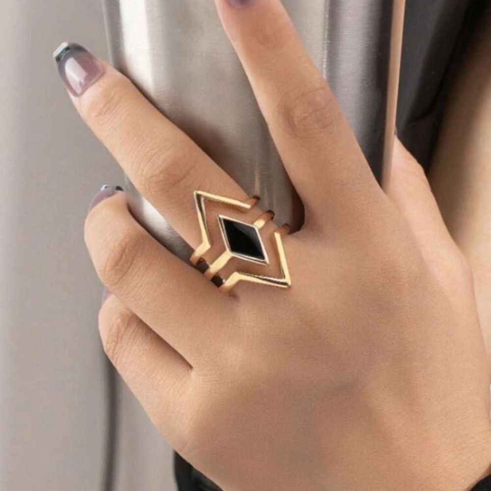 3for$20 1pc Fashionable Hollow Geometric Rhombus Shaped Classic Black Ring
